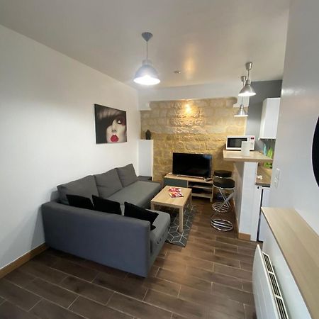 Agreable Appartement In Montmartre Paris Exterior foto